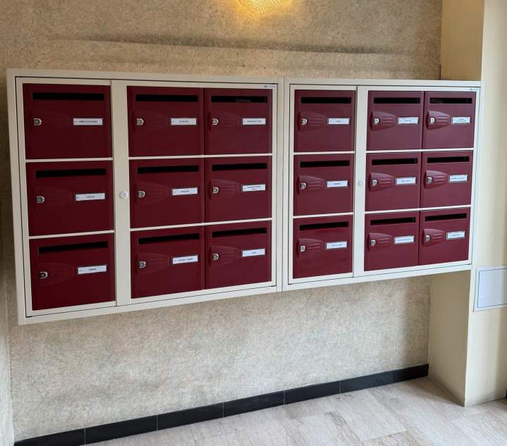 Boîtes aux lettres intérieures et collectives La Penne-sur-Huveaune